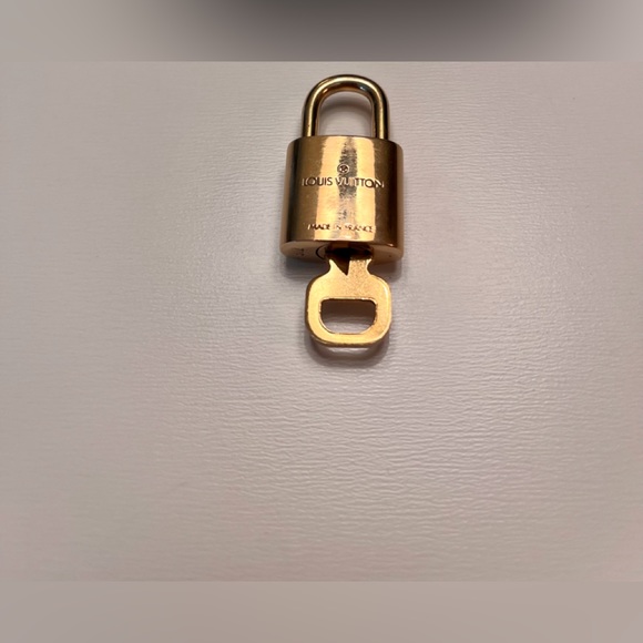 Authentic Louis Vuitton padlocks number ON CHOICE. - Picture 5 of 8